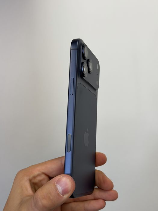 iPhone 17 PRO MAX - 57 цикъла