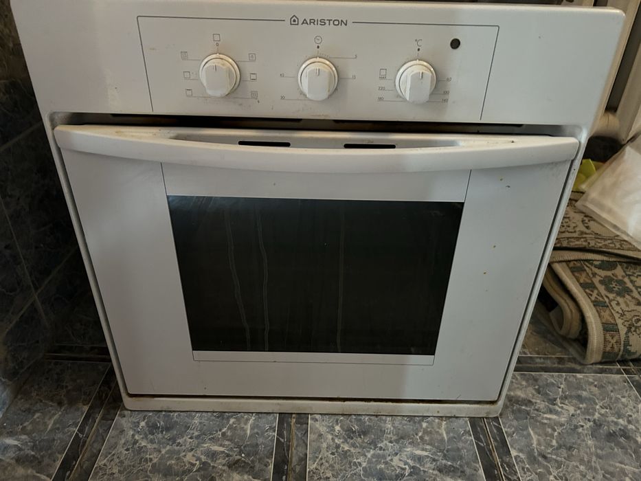 Духовой шкаф Ariston