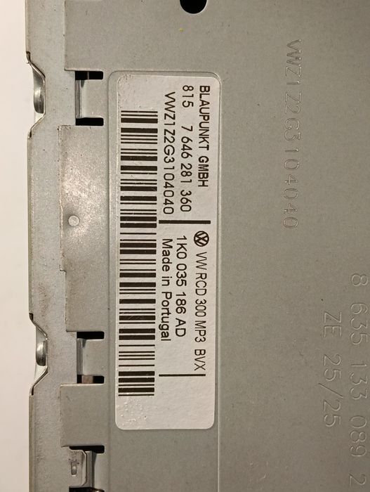 Оригинално CD радио за VW – 1K0 035 186 AD / 1K0 035 186 P