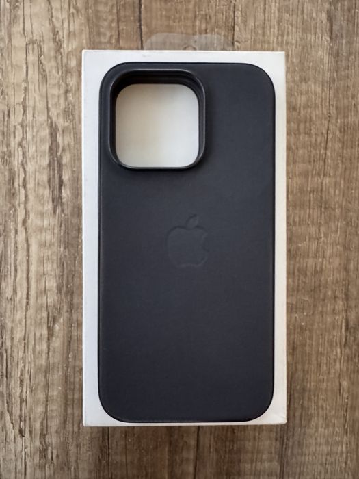 Husa originala apple iphone 15 pro finewoven