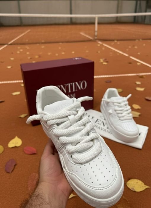 Adidasi Valentino Garavani Alb