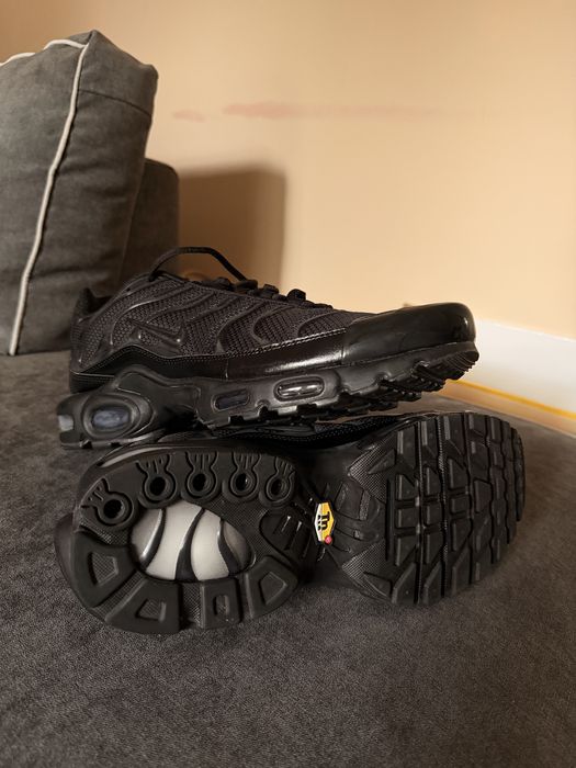 Nike Air Max Plus Triple Black