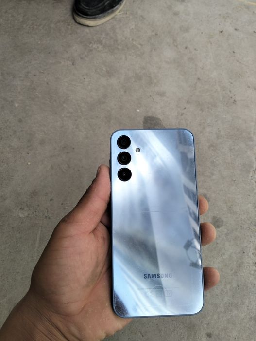 Samsung A15 holati idial