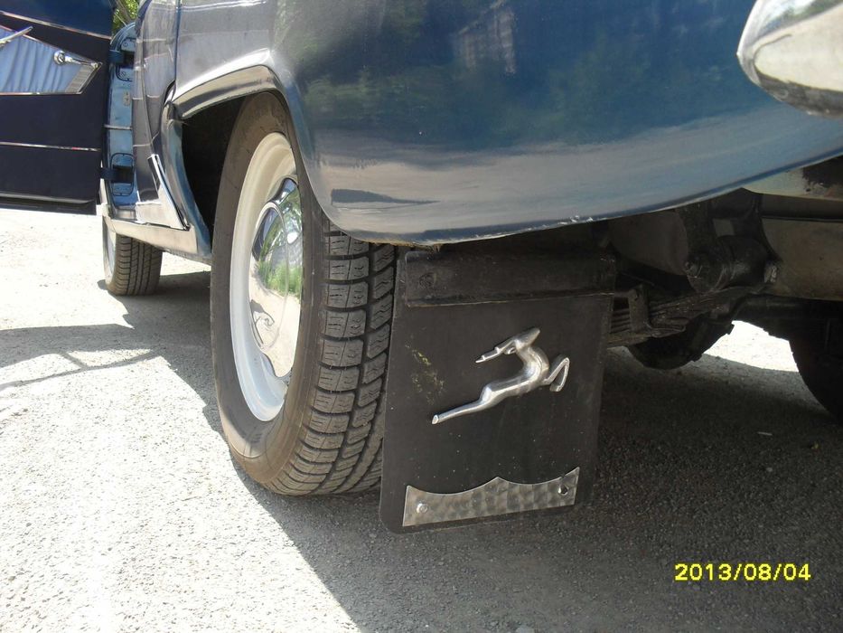 шикарный ретро-автомобиль