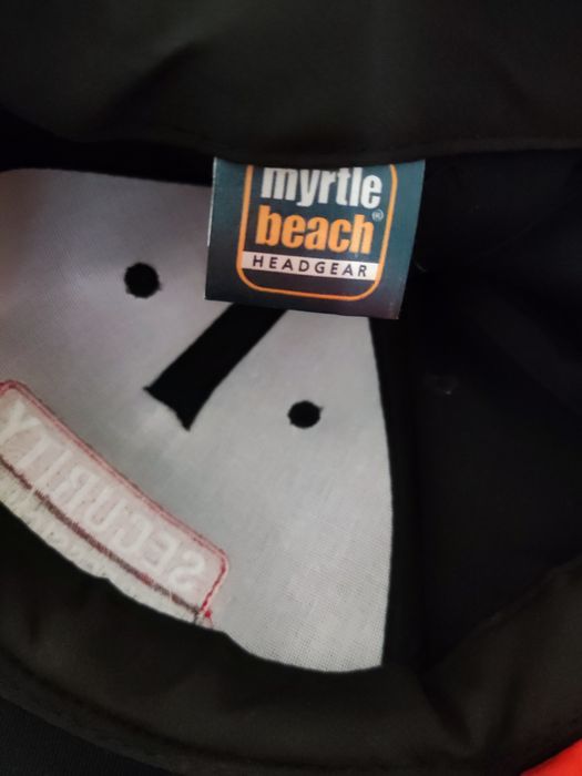 Шапки с козирка, 3 броя