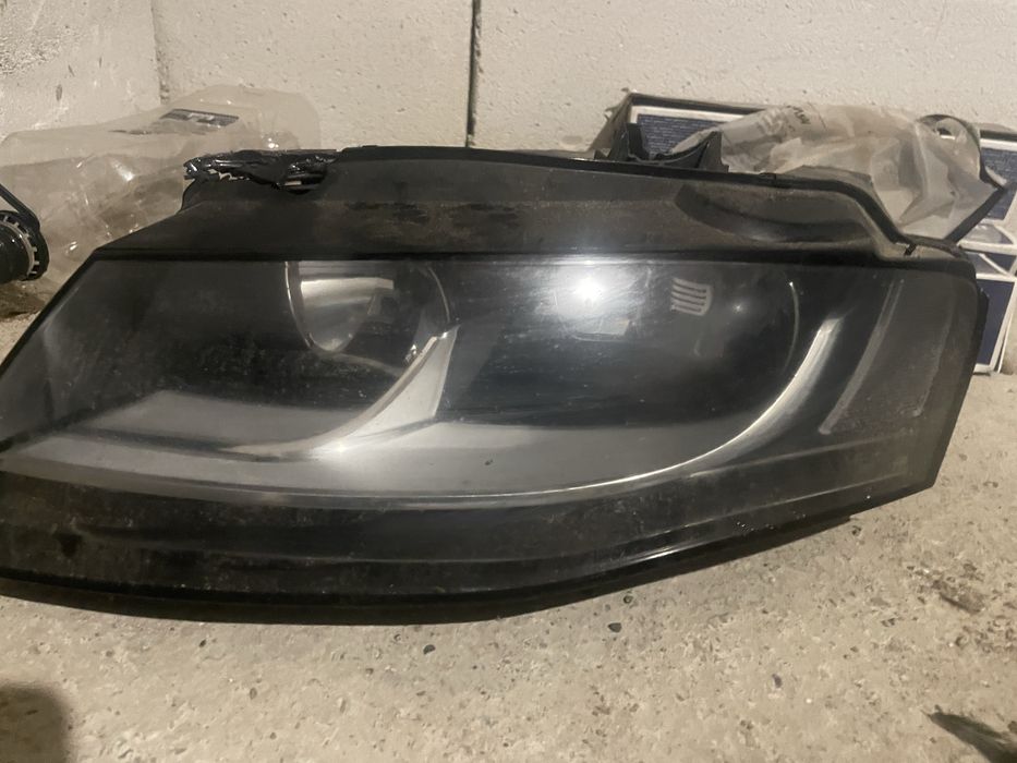 Far stanga (parte sofer)