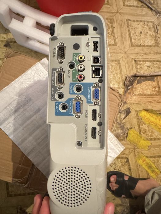 Проектор Epson CB-W06