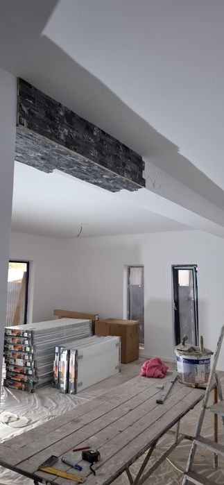 Execut lucrări la gata