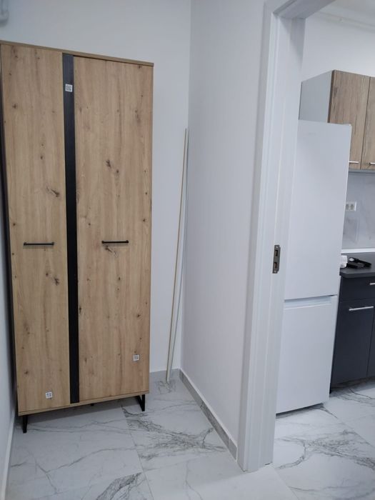 Inchiriez garsoniera militari residence