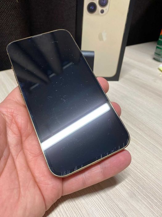Продам iPhone 13Pro