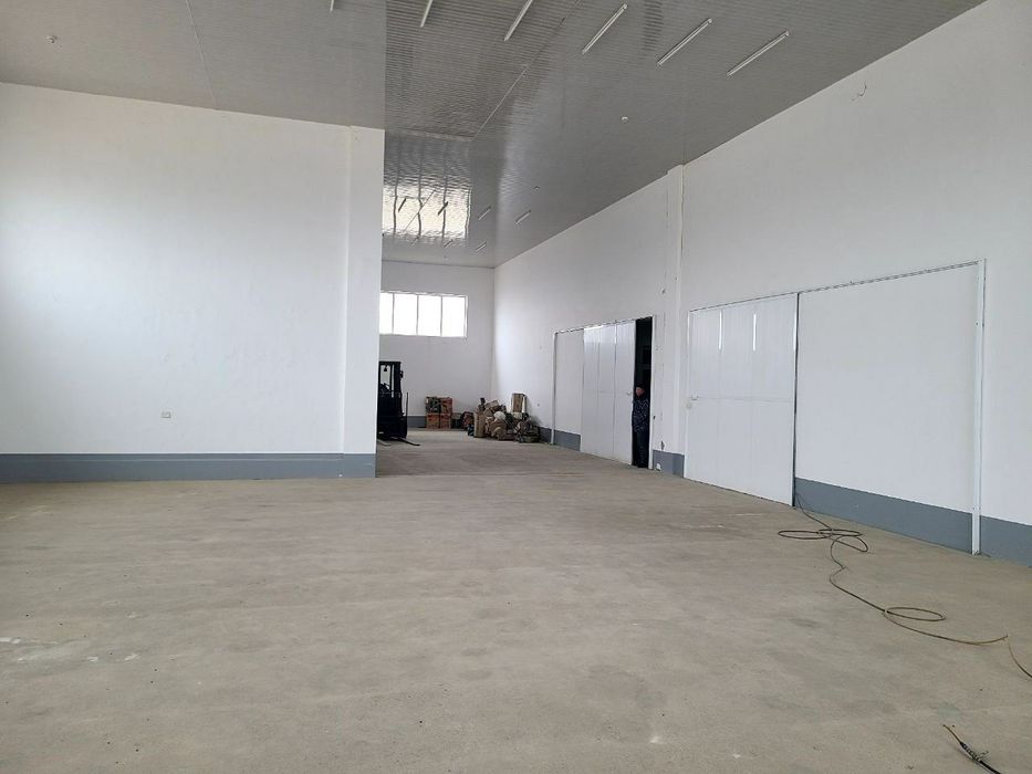 Продаётся производственная база с промхолодильником