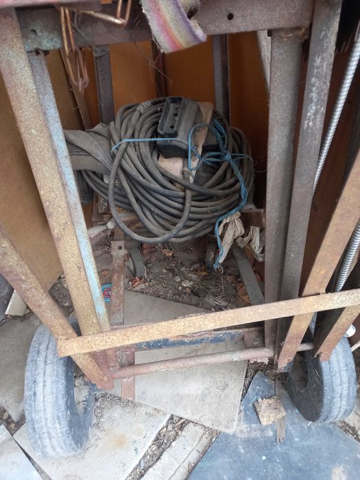 Продавам цинкуляр