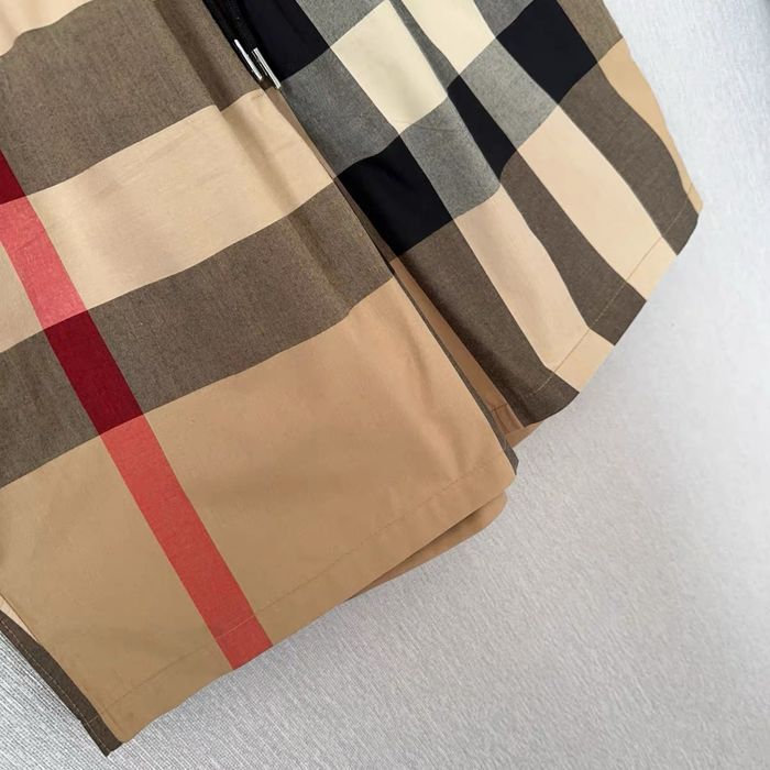 Burberry шорты новые