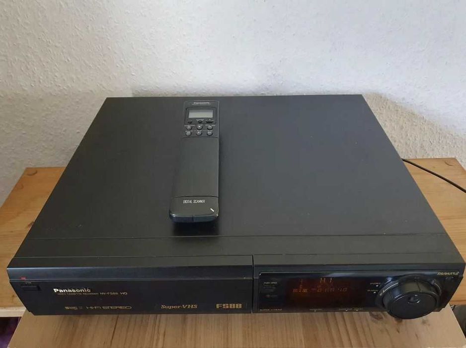 video Panasonic NV-FS88EG Super VHS telecomanda originala
