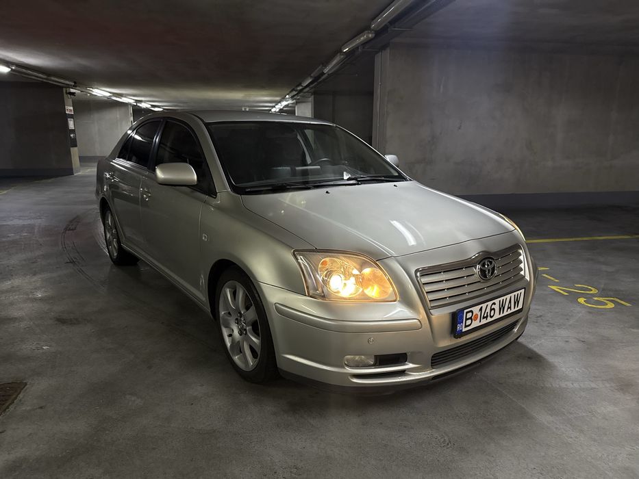 Toyota Avensis  2004