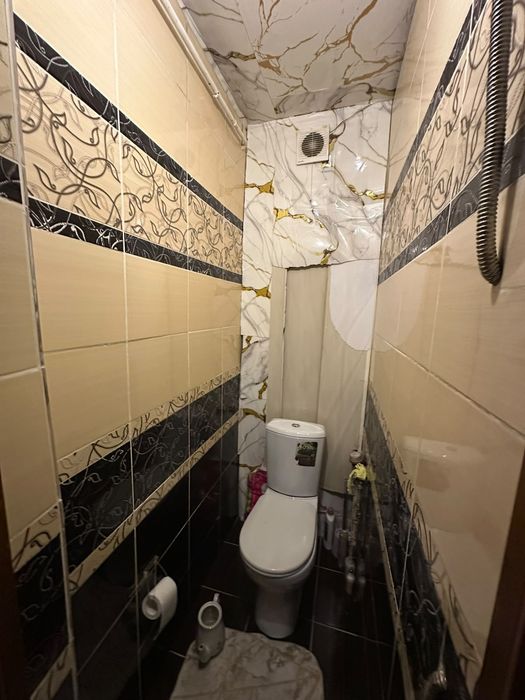 Продам 3х комнатную район Защита