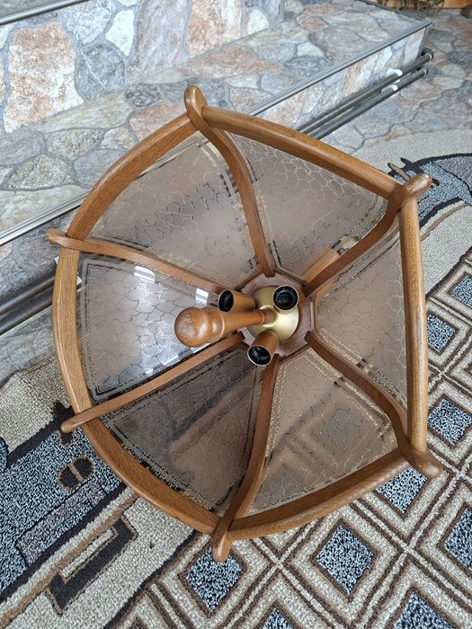 Vind candelabru  vintage din lemn si sticla