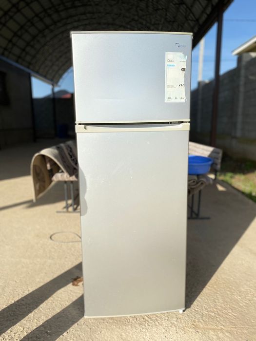 Холодильник сатылады