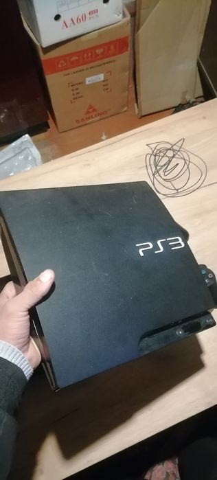 Pls 3  slim  sotiladi aybi yo'q Yaponiyadan kelgan pult orginal