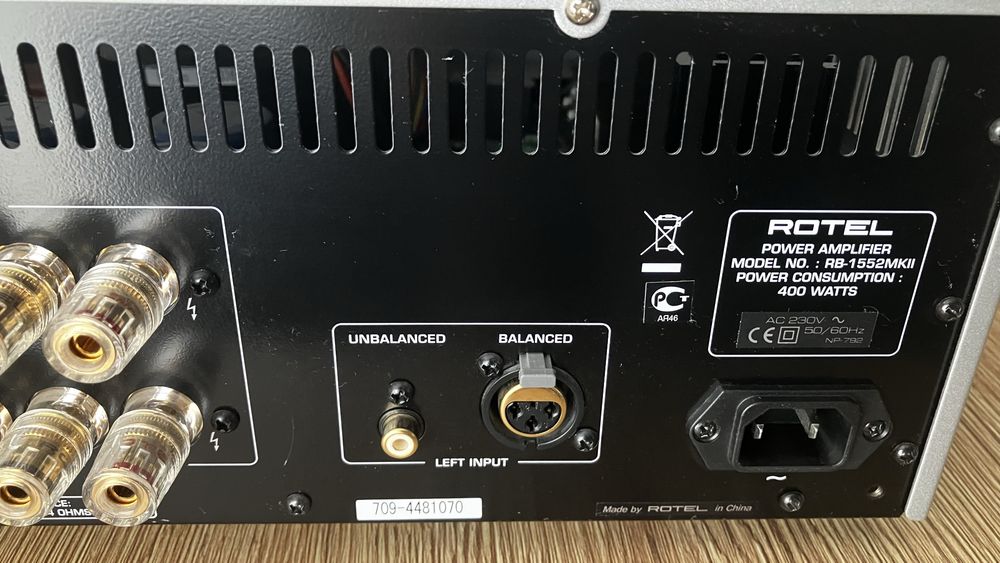 Rotel amplificator de putere RB-1552MK2