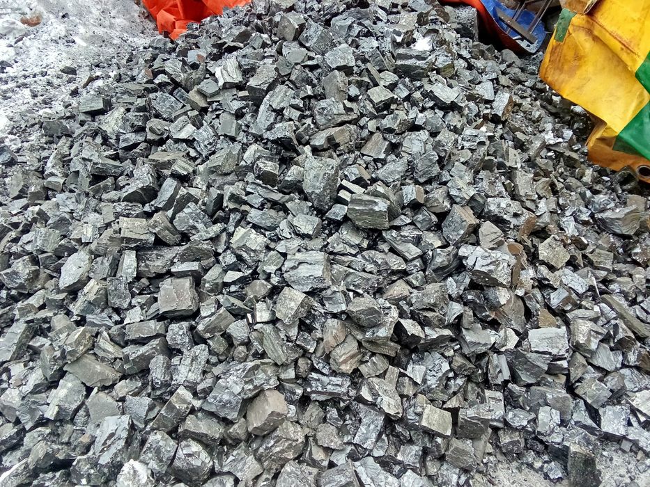 Уголь в мешках каражира