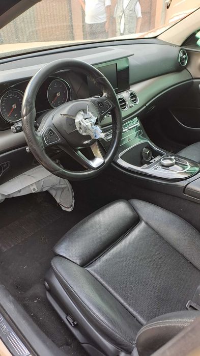 Mercedes E200 W213