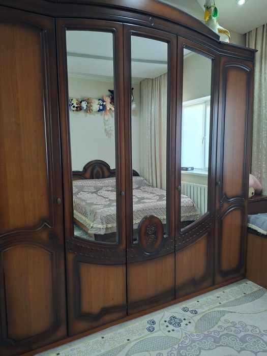 Спальный гарнитур