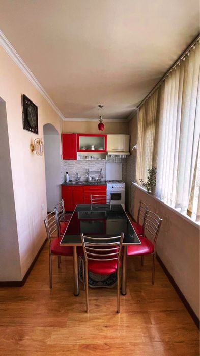 Сдаем 3 х комнатную квартиру!!!В центре города Самарканд!