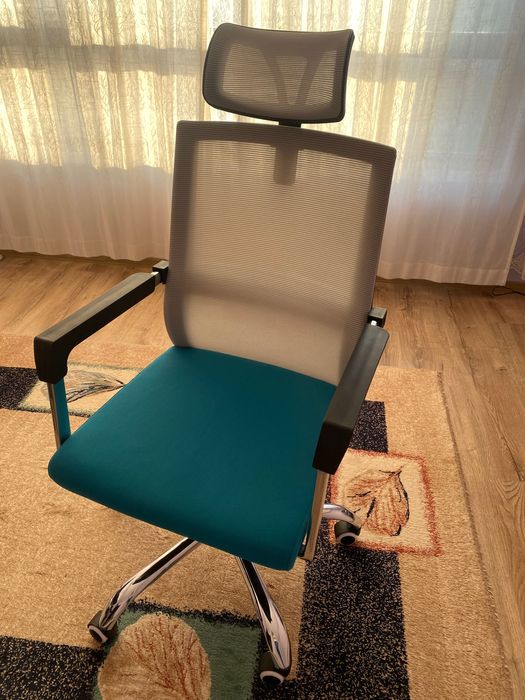 Офис Обзавеждане