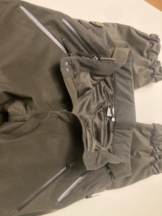 Pantaloni Alaska Superior mărime L, noi nepurtați.