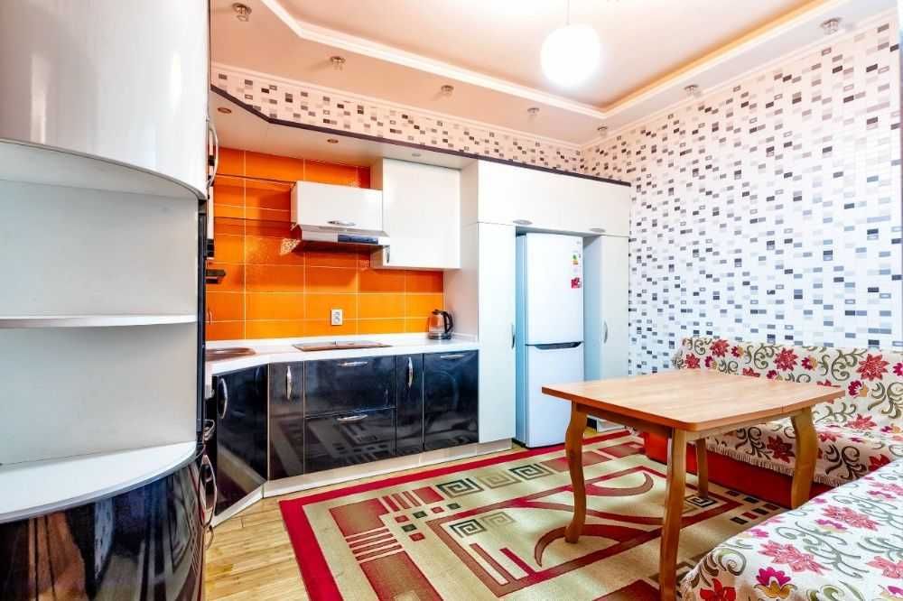 Сдам посуточно 3-комн квартиру