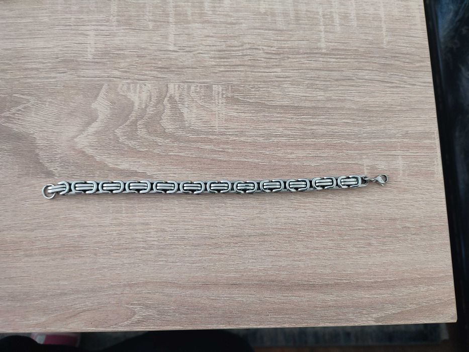 Гривна от медицинска стомана