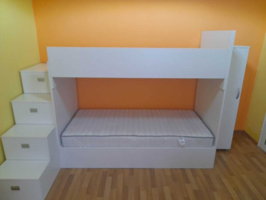 Детско двуетажно легло