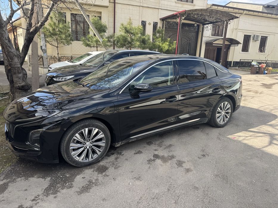Hongqi honji eqm5 byd e2 song plus