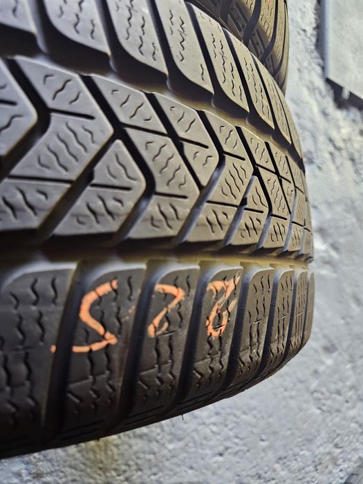 225 40 18 m+s pirelli