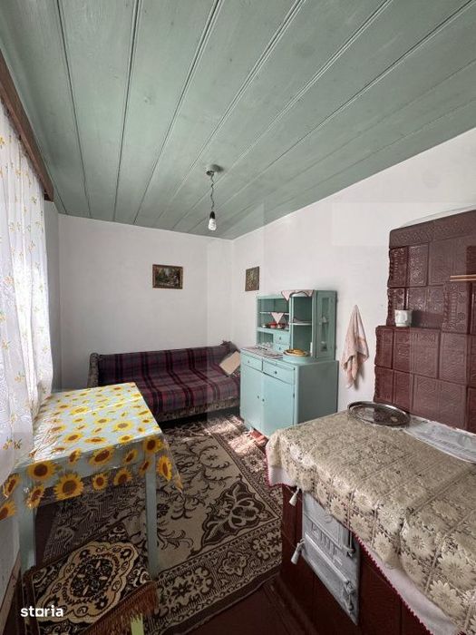 Casa din caramida, 54 mp, teren 466 mp, zona Stefan cel Mare