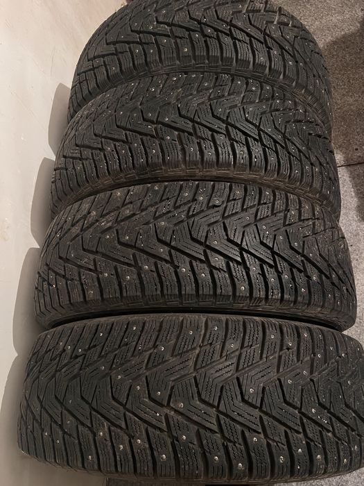 Шины Hankook 235/60/R18 4шт