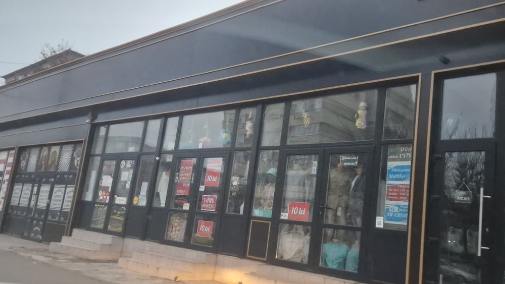 Închiriez spațiu comercial 30 60 mp in Craiovita zona Racheta.