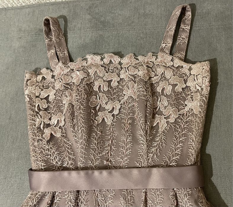 Платье вечернее с корсетом