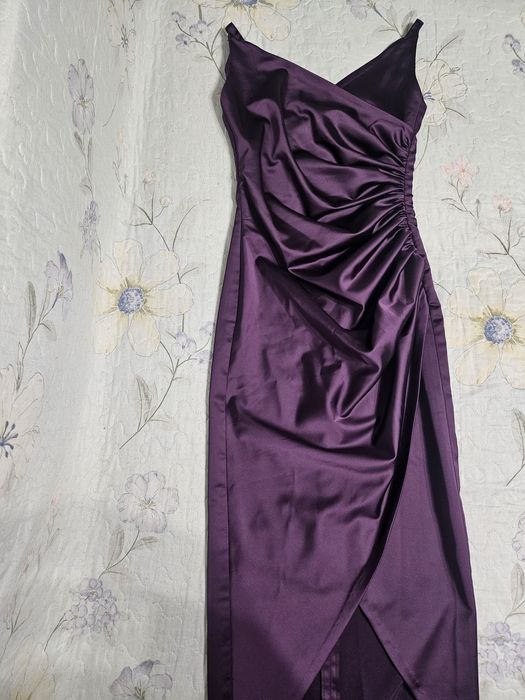 Продам 4 платья, 42/S+Б, будет скидка до 05.01