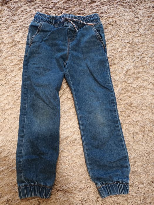 Дънки и пуловерче Waikiki