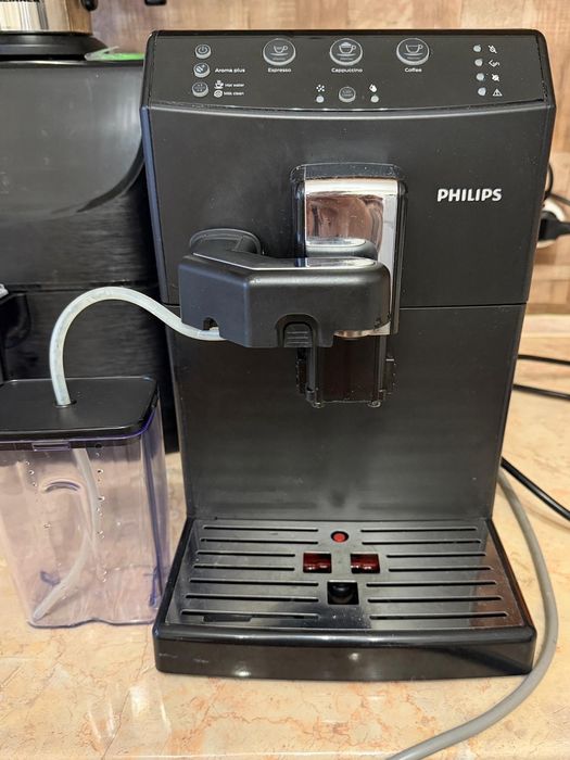 Vând expresor automat. Phillips Saeco, funcție capuccino