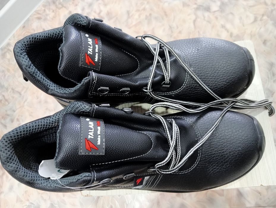 Продам спец.обувь