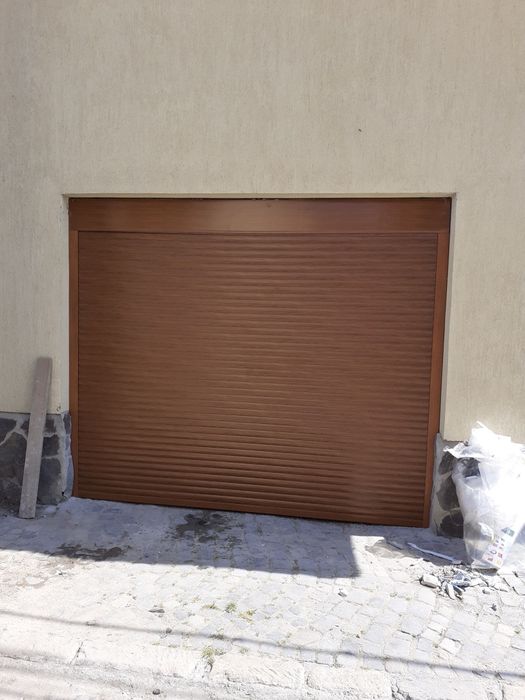 Usi garaj,aluminiu tip rulou