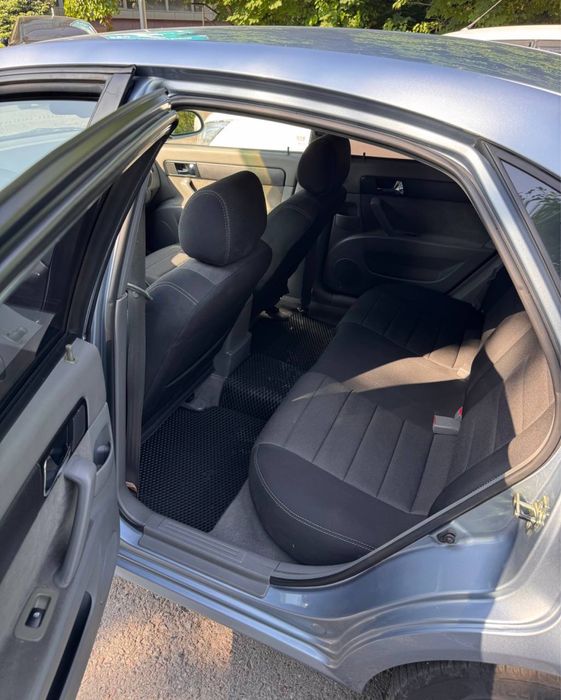 Продает lacetti 1,8 с малым пробегом