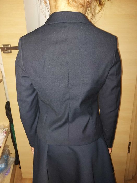 Пиджак школьный для девочки. Жилетка школьная для девочки