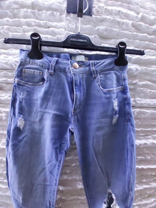Blugi zara marimea 140
