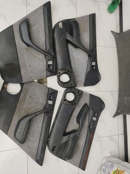 дверные карты Тойота калдина