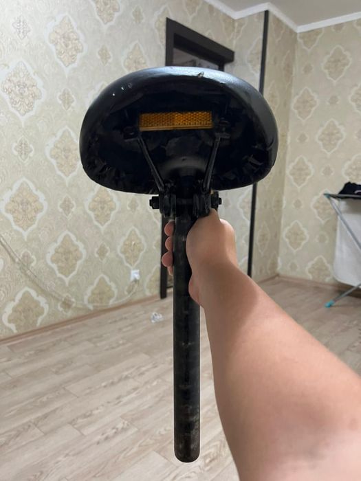 продам руль, грипсы, седло для велосипеда