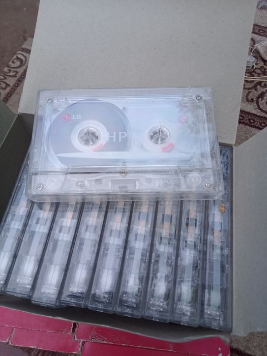 Продам аудио кассеты.